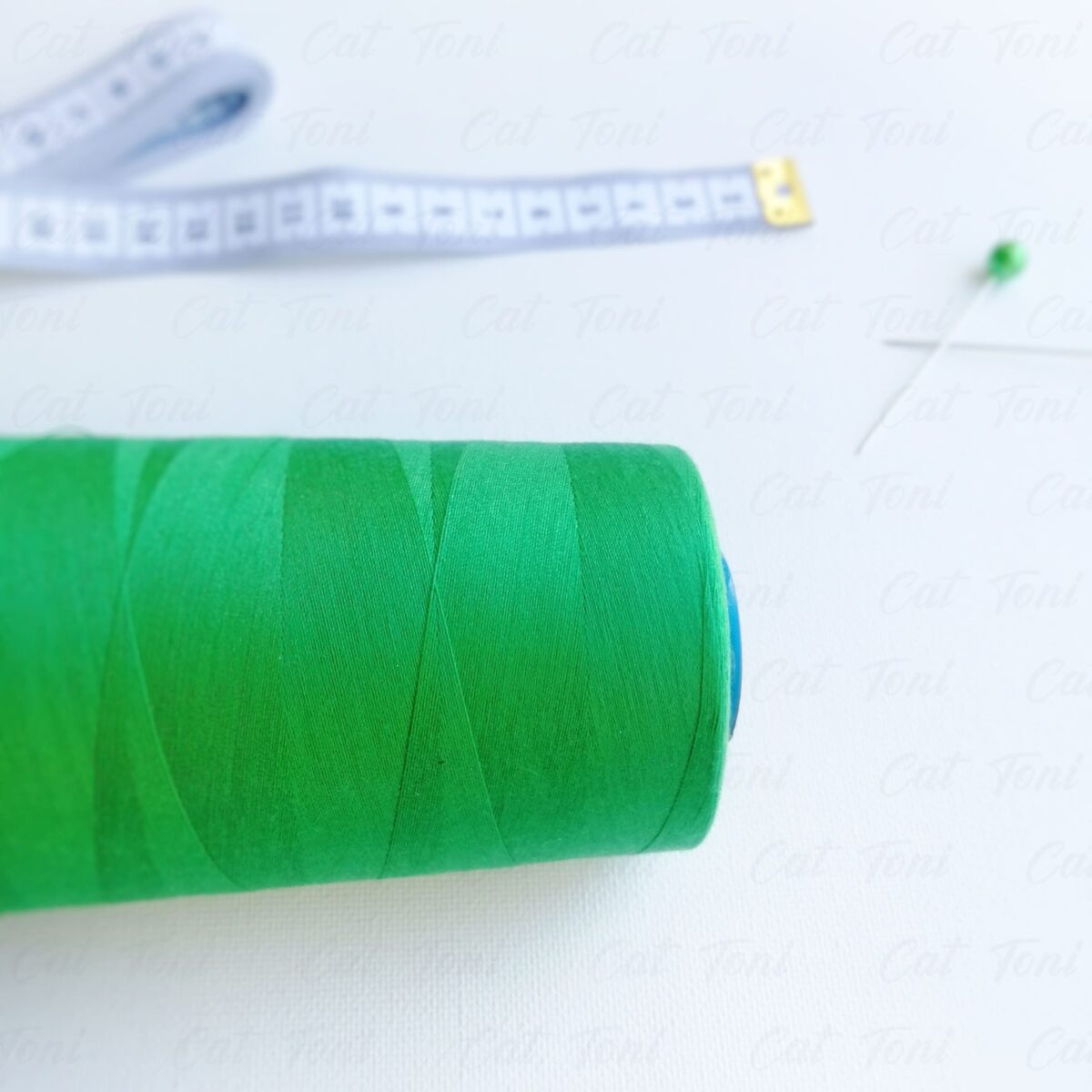 швейные нитки Зеленая цвета бобина 5000 ярд